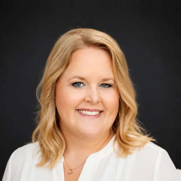 Headshot of Erica Cook