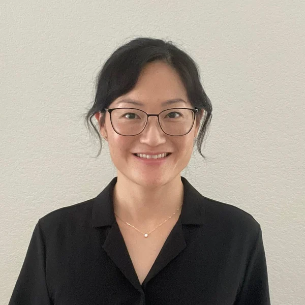 Headshot of Maria Ku